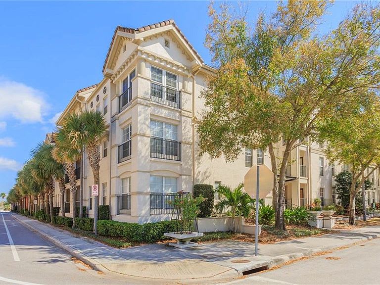 402 South Armenia Avenue