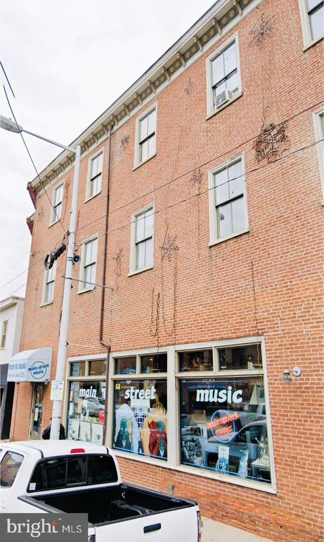 4444-48 MAIN Street unit: E