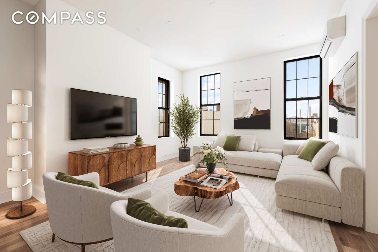 152 North 10th Street