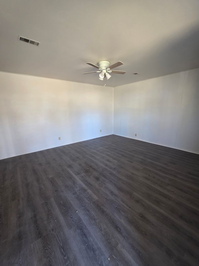 LIMITED TIME**NO APPLICATION FEE**1/2 OFF DEPOSIT**