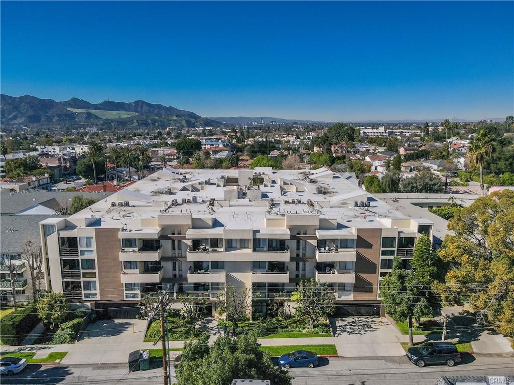 1305 North Columbus Avenue