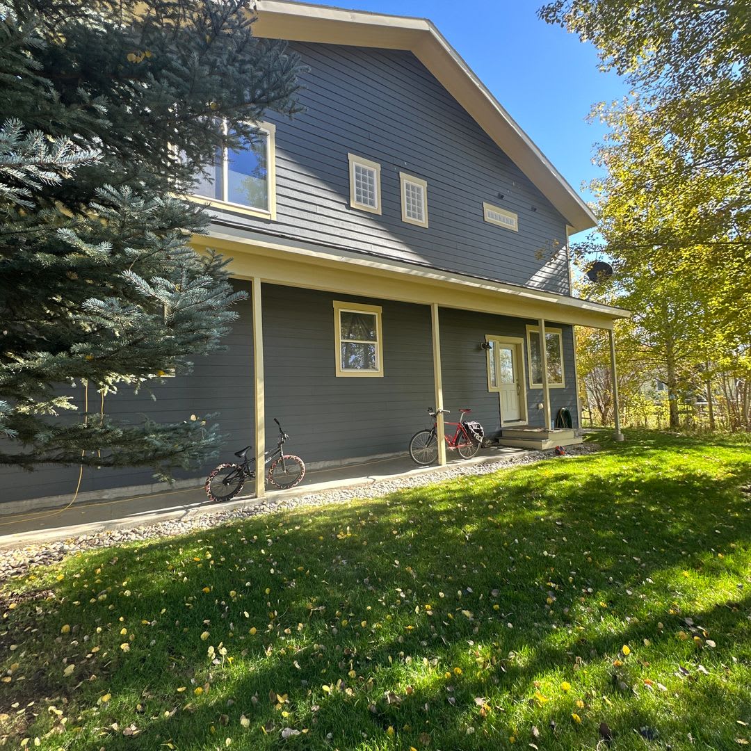 Spacious 3 bedroom 2.5 bathroom townhouse