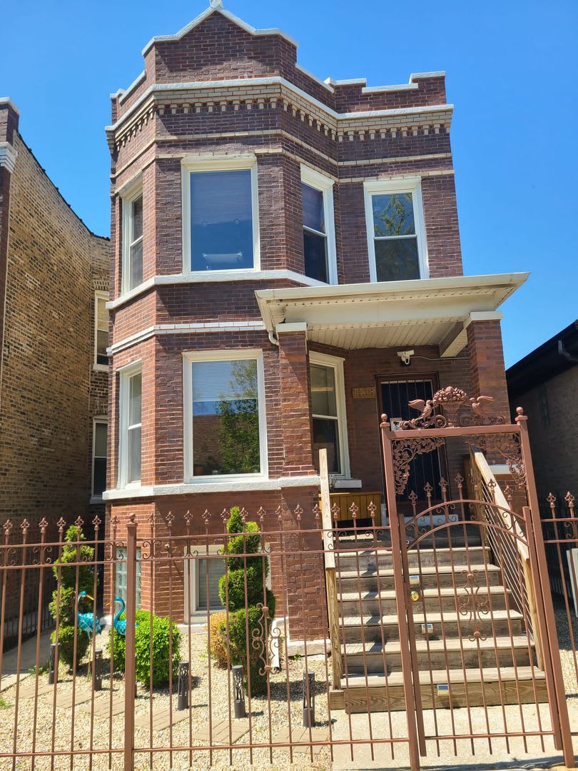 Humboldt Park Apartment