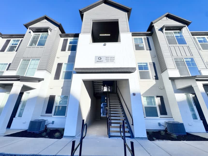 4655 S Alder Dr - 1#H201