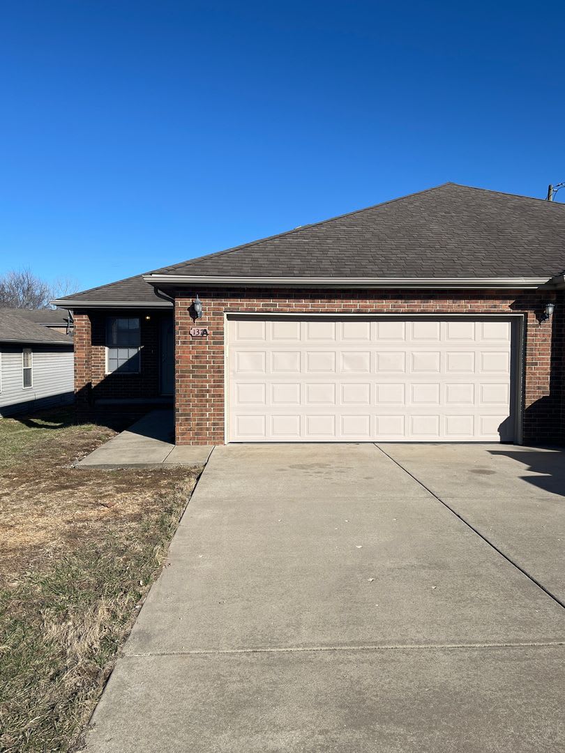 137 Bailey Cir