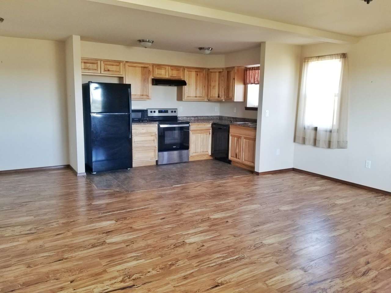 Newer 2 Bedroom 1 Bathroom with a View