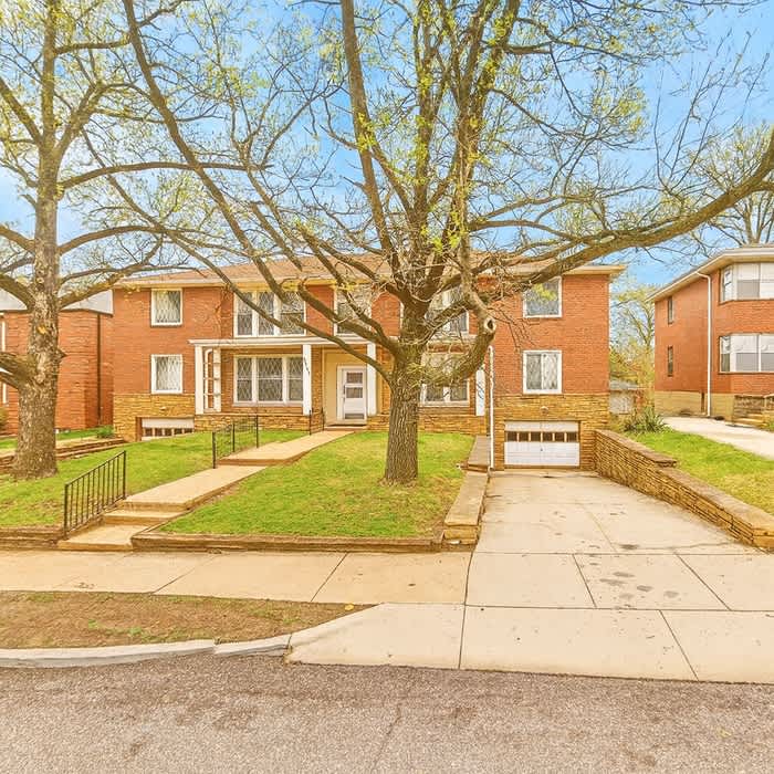 8241 Delmar Boulevard