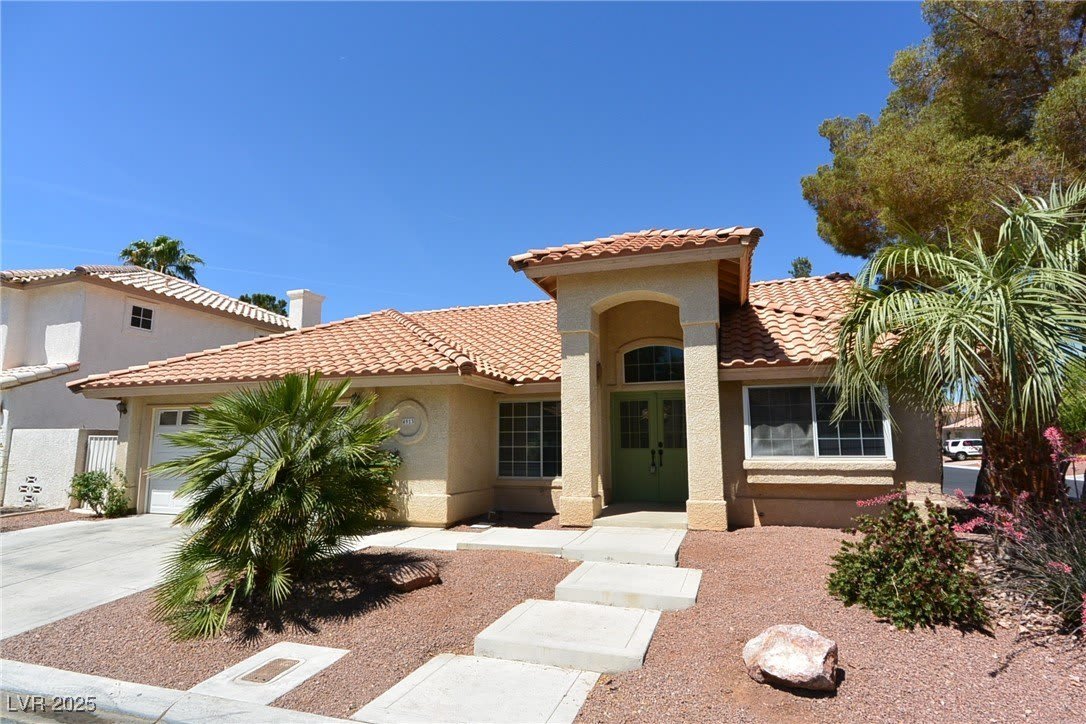 4913 FOREST OAKS Drive