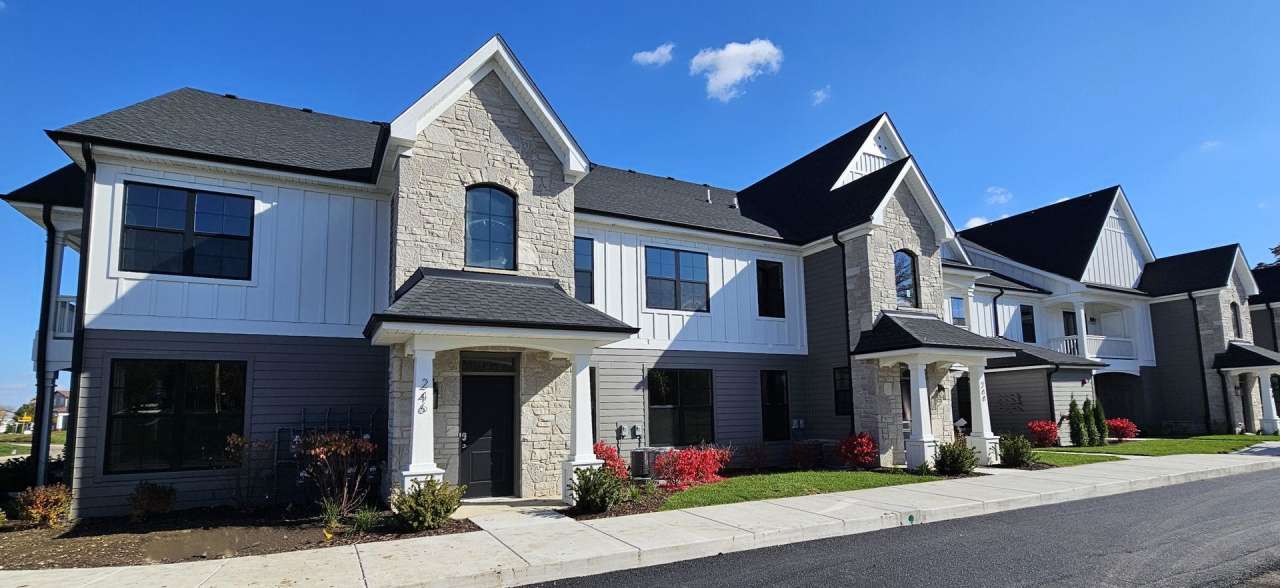 Chestnut - 2Br/2Ba Rental Home - First Floor