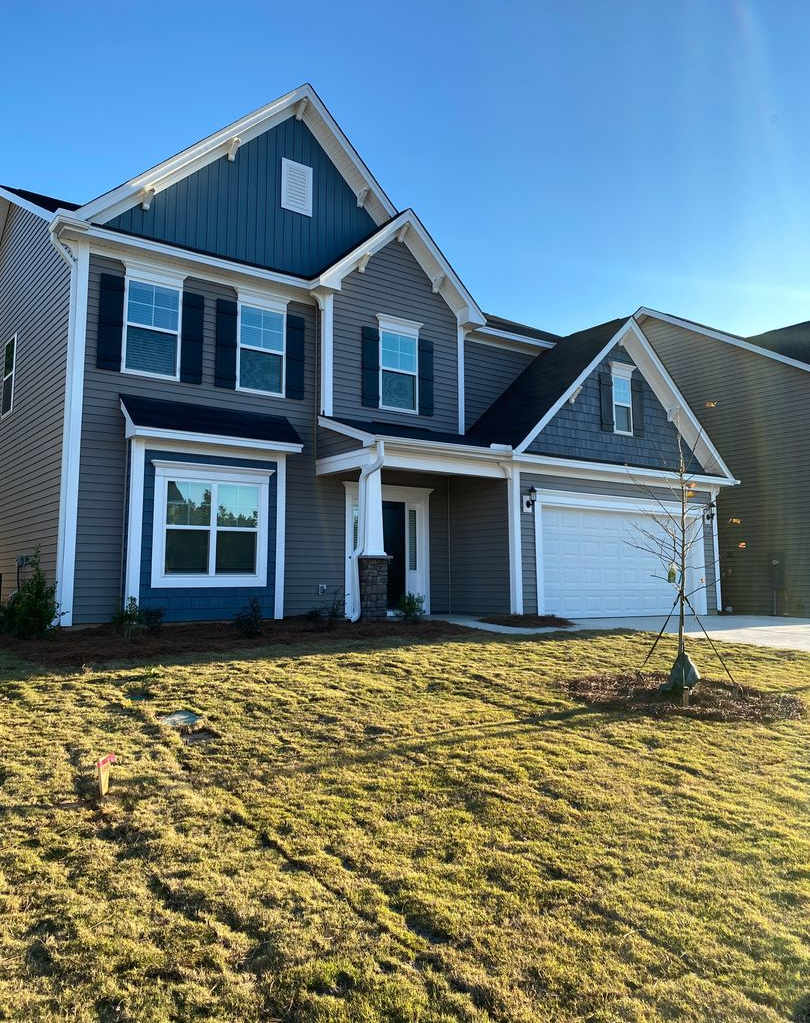 Newer Home-5 Bed/3.5 Bath