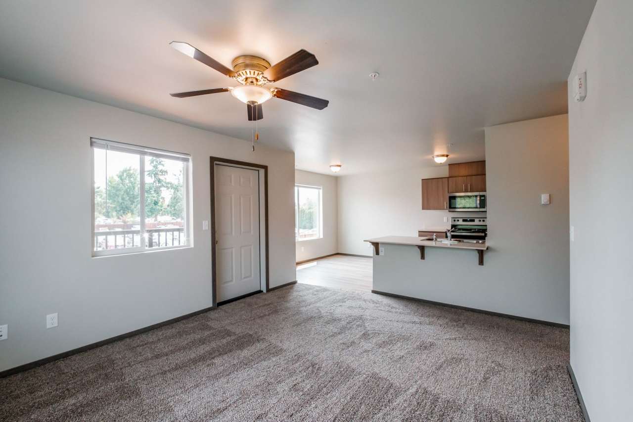 4 Corners Apartments