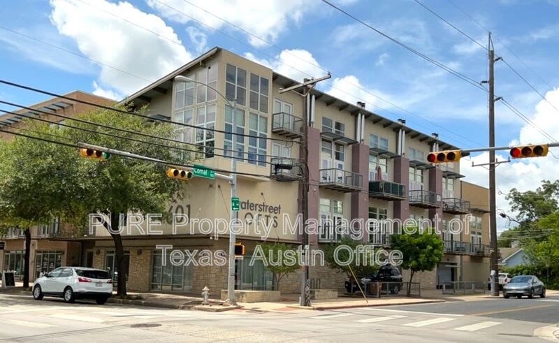 1601 E Cesar Chavez St