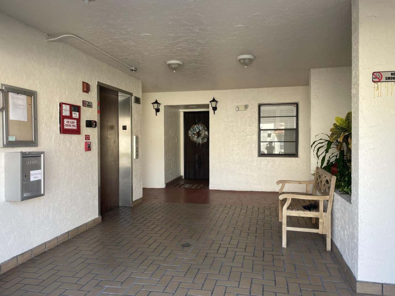 12568 Shoreline Drive