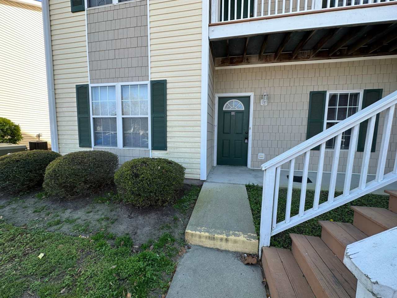 4612 McClelland Dr. O101