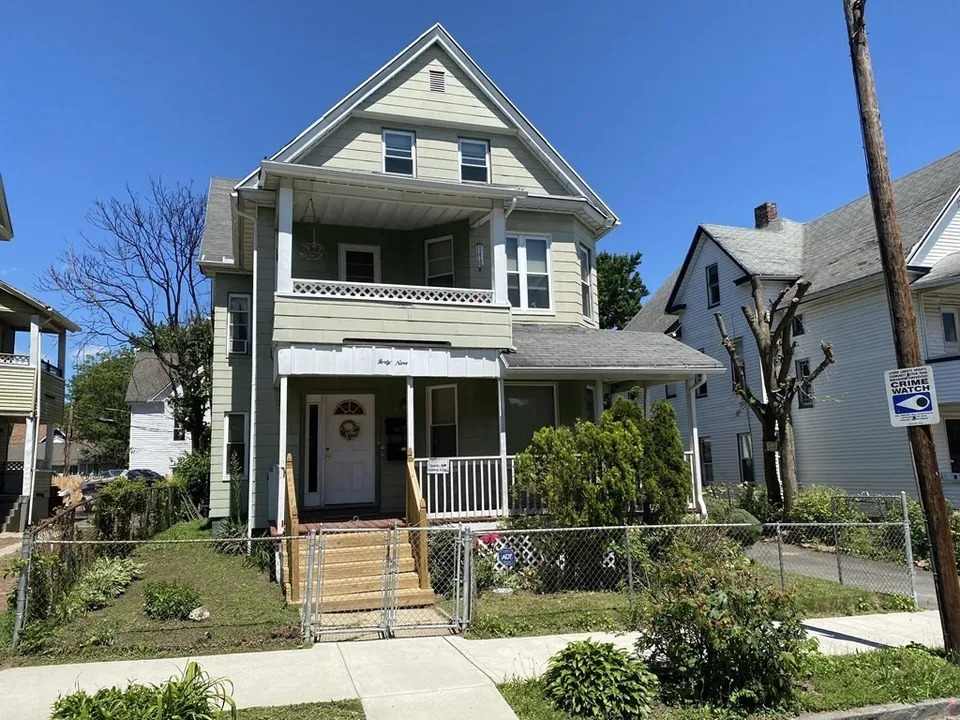 49 Murray Hill Avenue