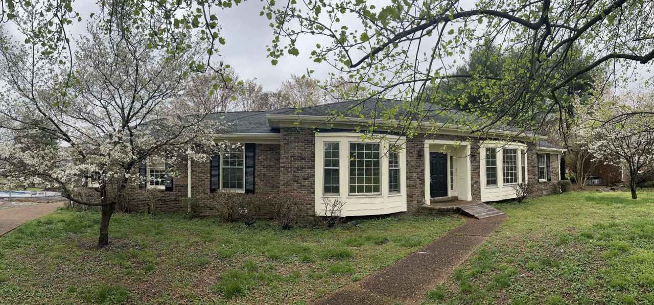 Newly Renovated Home on Quiet Neighborhood