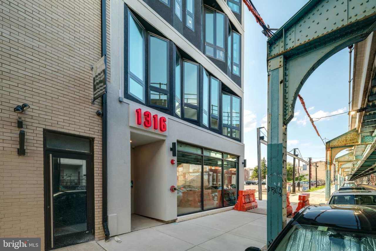 Stylish 2 Bed / 2 Bath Apartment Near Fishtown