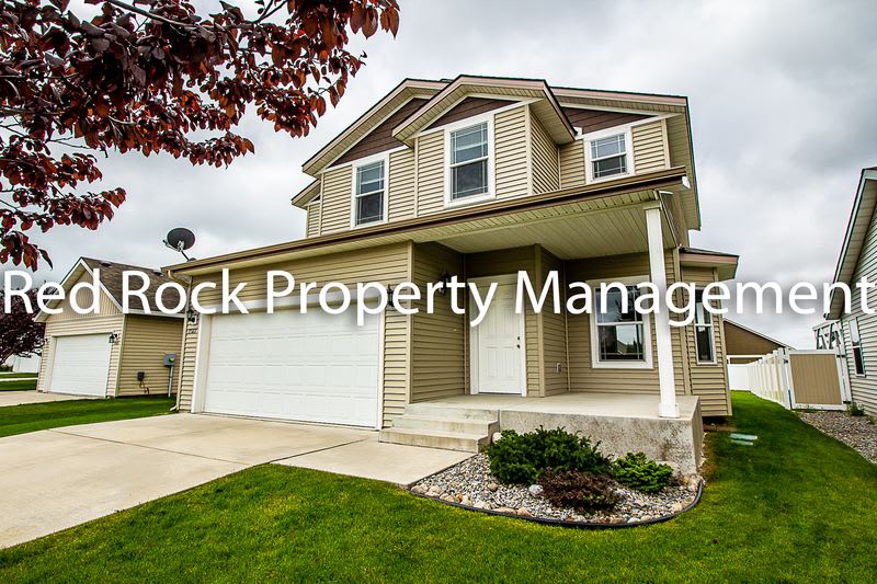 7527 North Carrington Lane