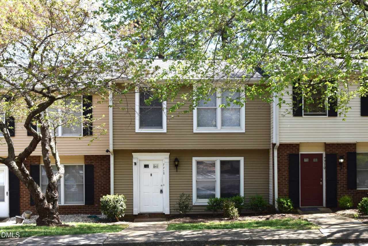 7712 Kingsberry Court