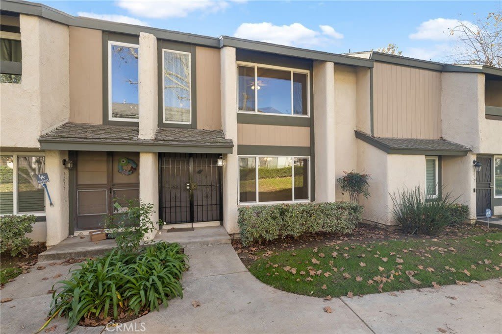 1667 Honeywood Court