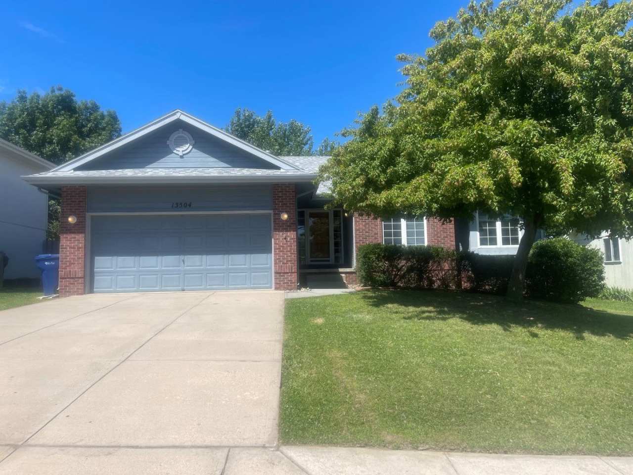 Home For Rent Bellevue.