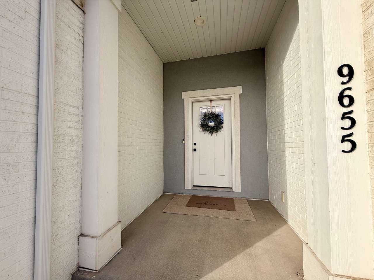 9655 North Aaron Avenue