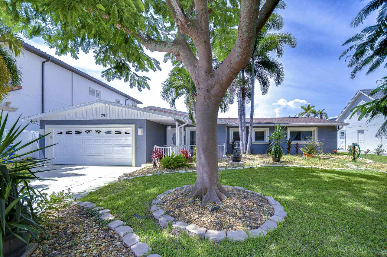 3912 Fontainebleau Dr