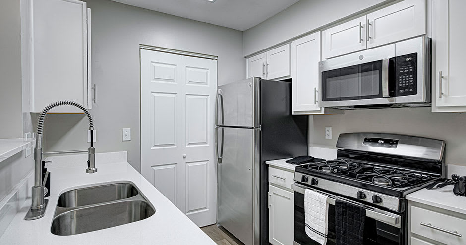 Carmel Landing Apartments