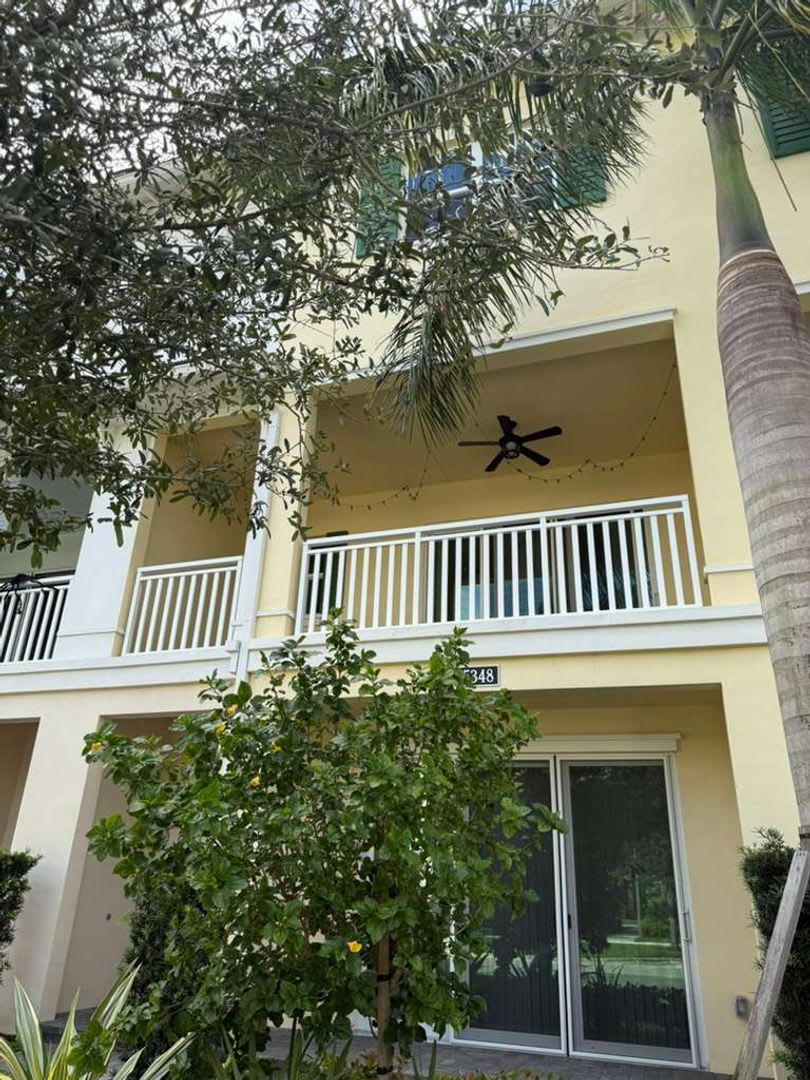 Rare Find! Designer 4-Bed Townhome in the Heart of Alton - FULLY FURNISHED!