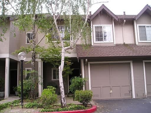 Lovely Pleasanton Townhouse