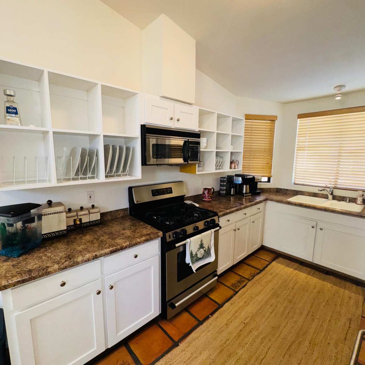 325 West Santa Barbara - 1