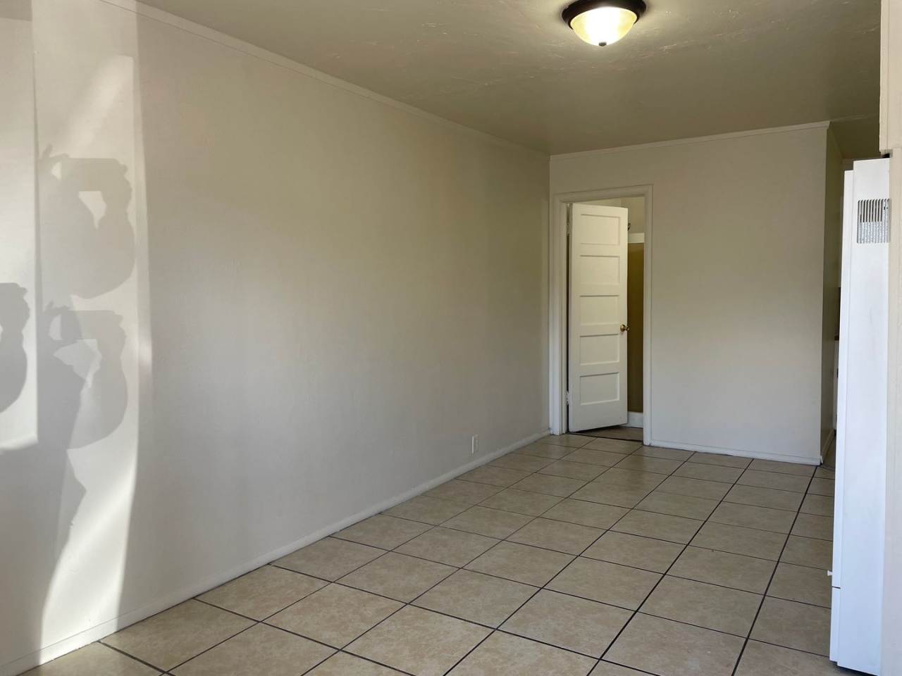 Cute 1 Bedroom 1 Bath Apartment