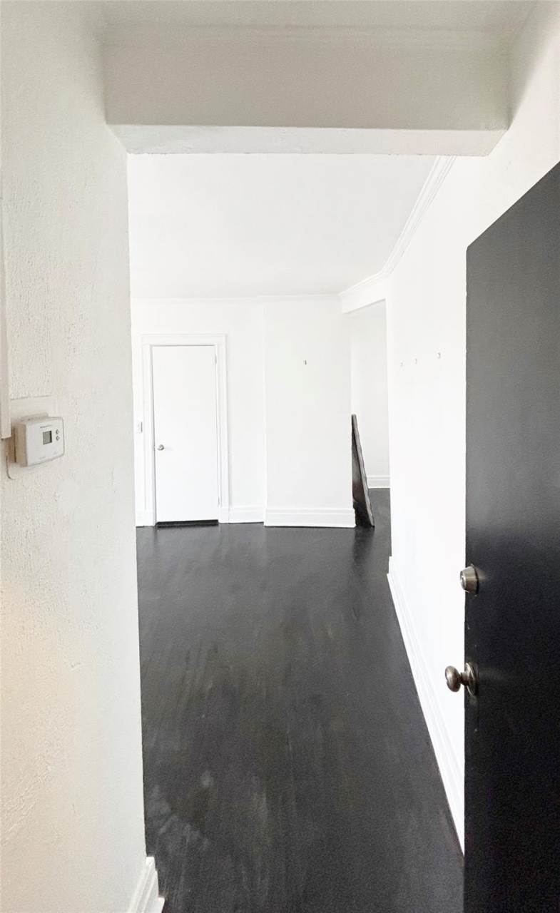 128 Deer Park Avenue