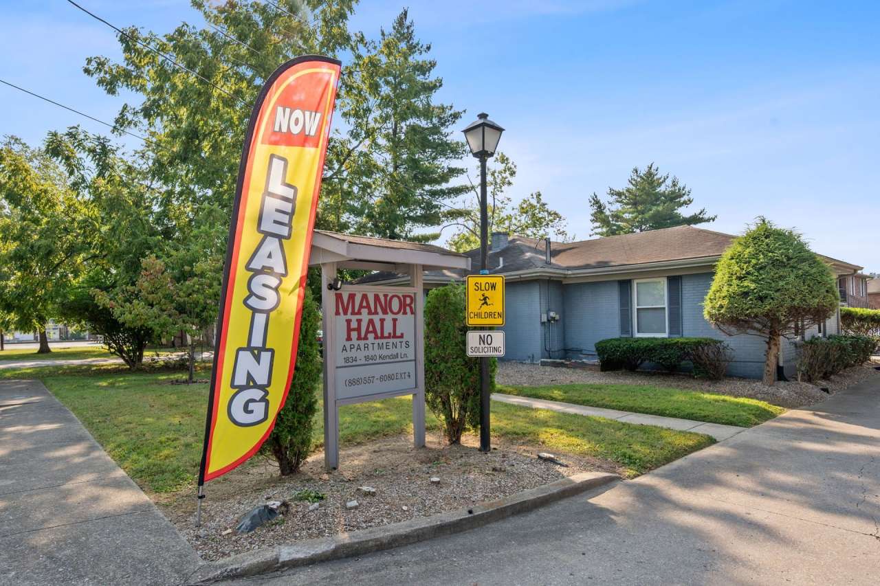 ✨Spacious 3-Bedroom Home in Shively — Great Location!✨