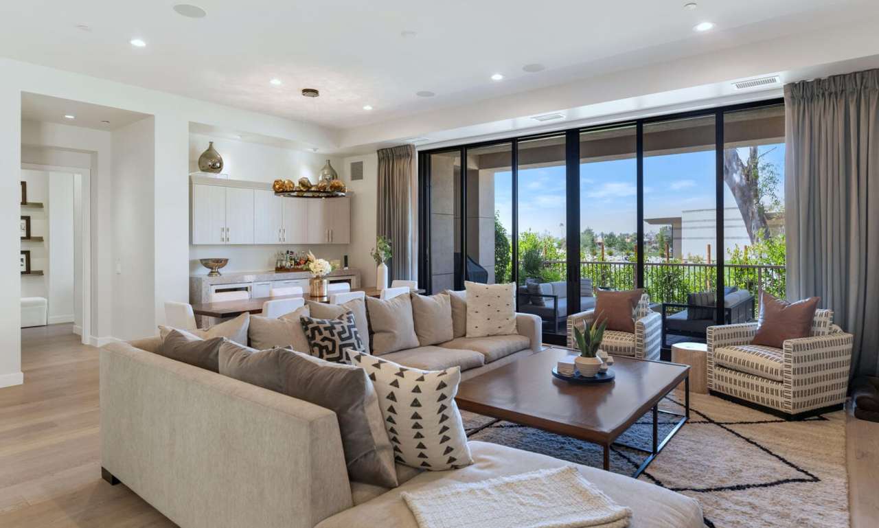 Rates Vary: $14,995 - $22,495