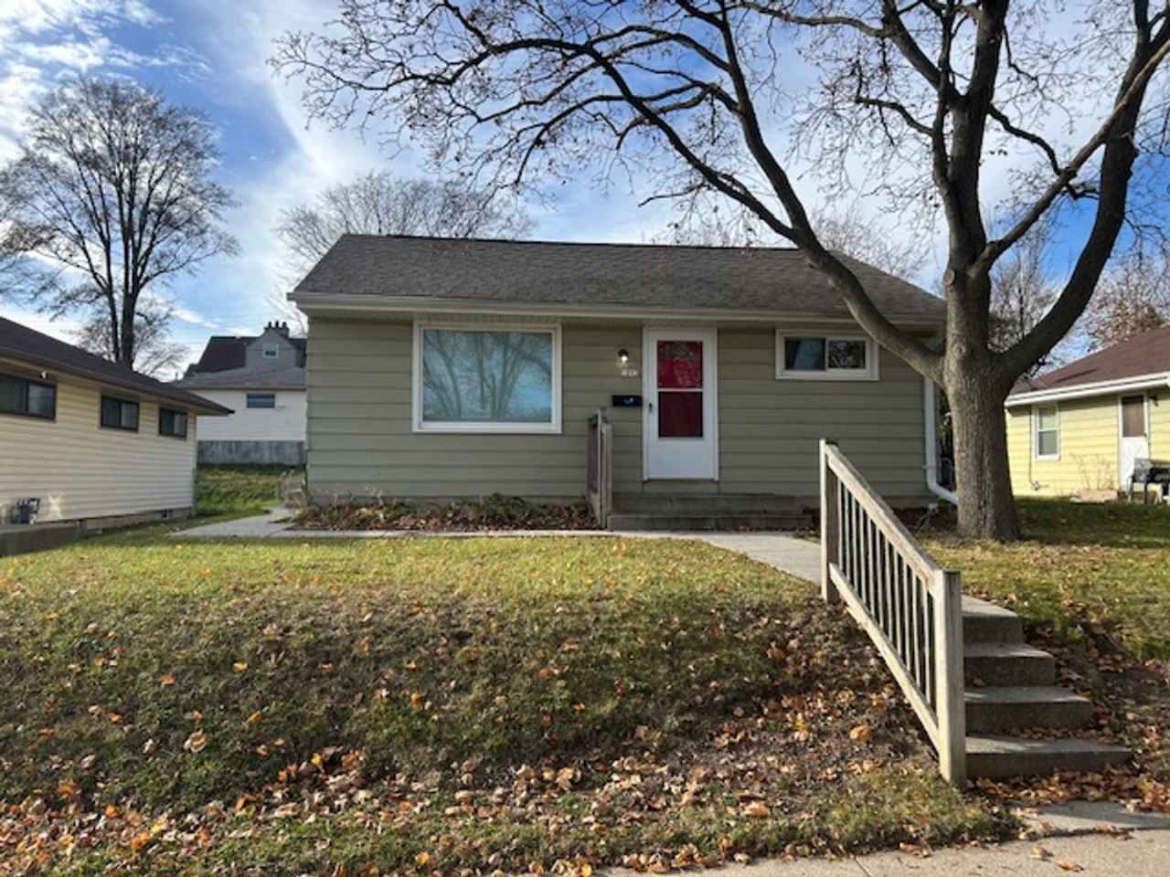 Newly Remodeled 2 Bedroom Single Family Home