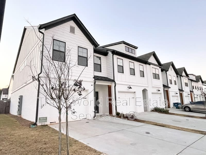 146 North Auburn Landing