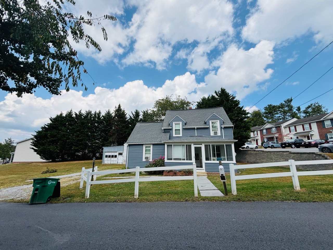 3 Bedroom 2 Bathroom house