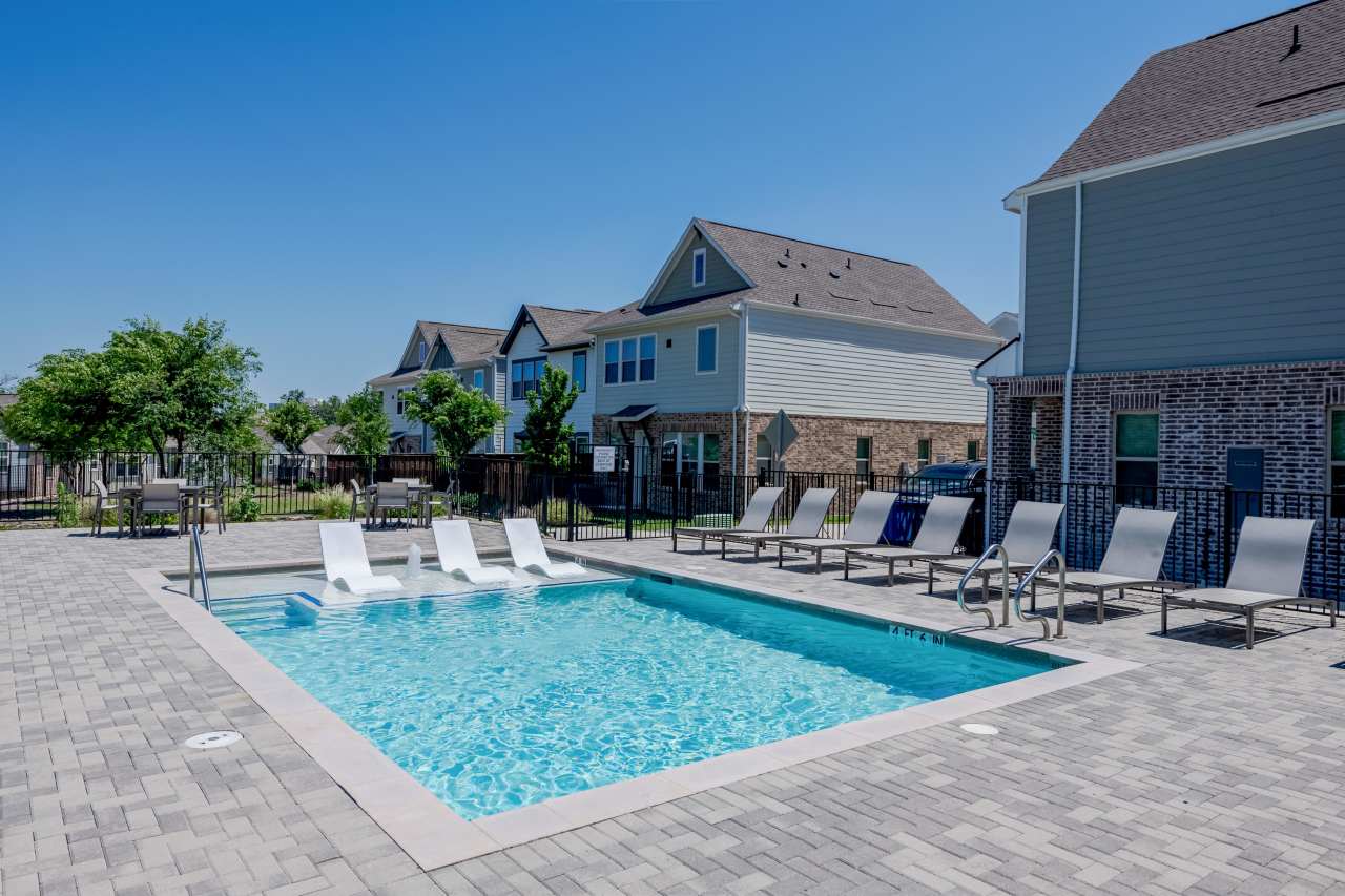 Echelon at Reverchon Bluffs