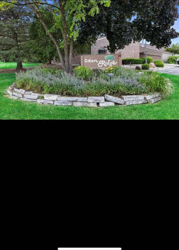 5835 Cambridge Circle