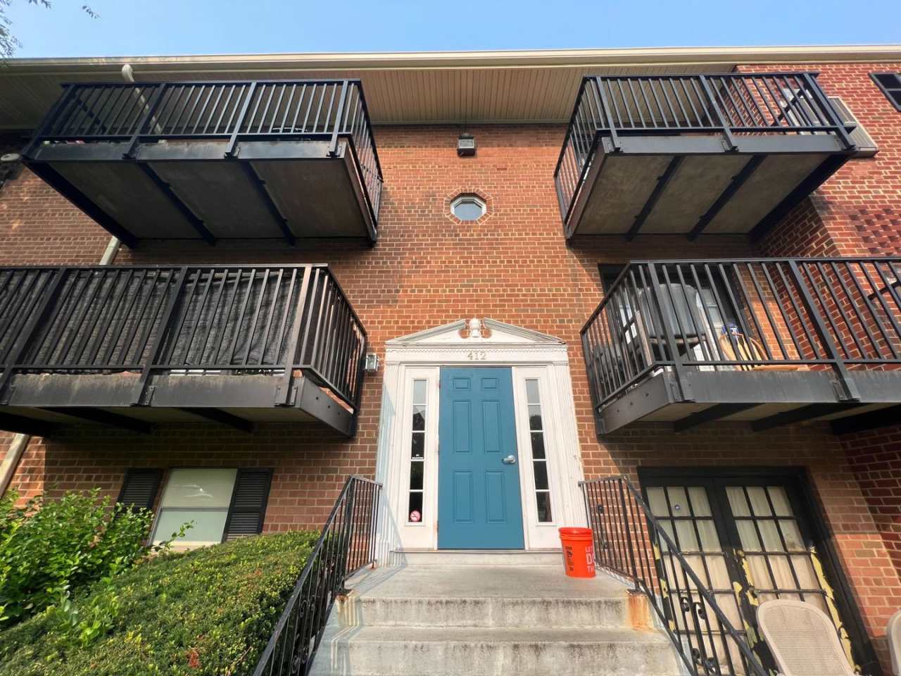 Gorgeous 2 Bed 1 Bath Condo with Private Balcony, UTILITIES INCLUDED, In Mayflower Square