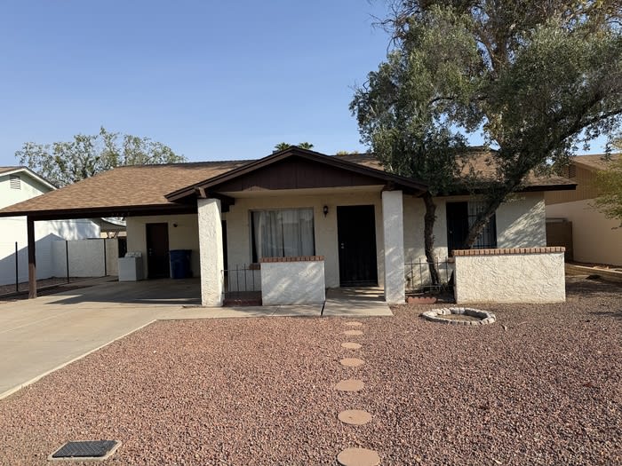 2105 East Colgate Drive