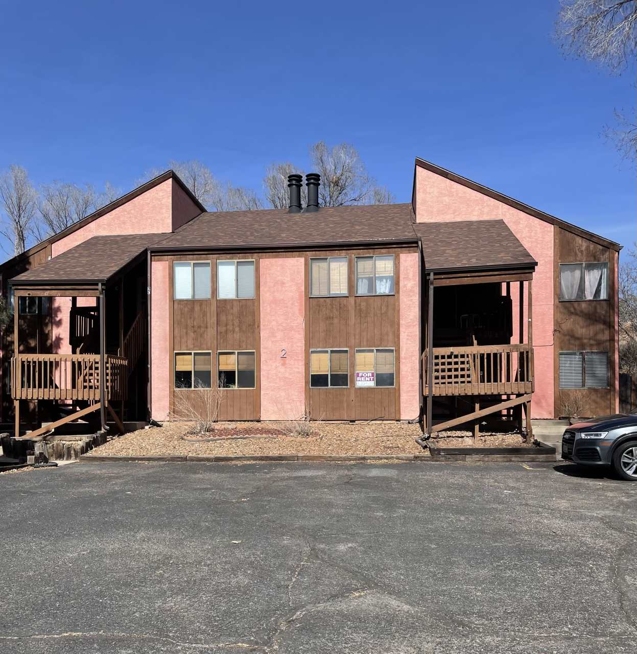 52 El Paso Boulevard