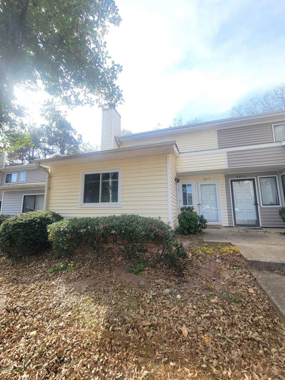 5817 Shady Grove Cir