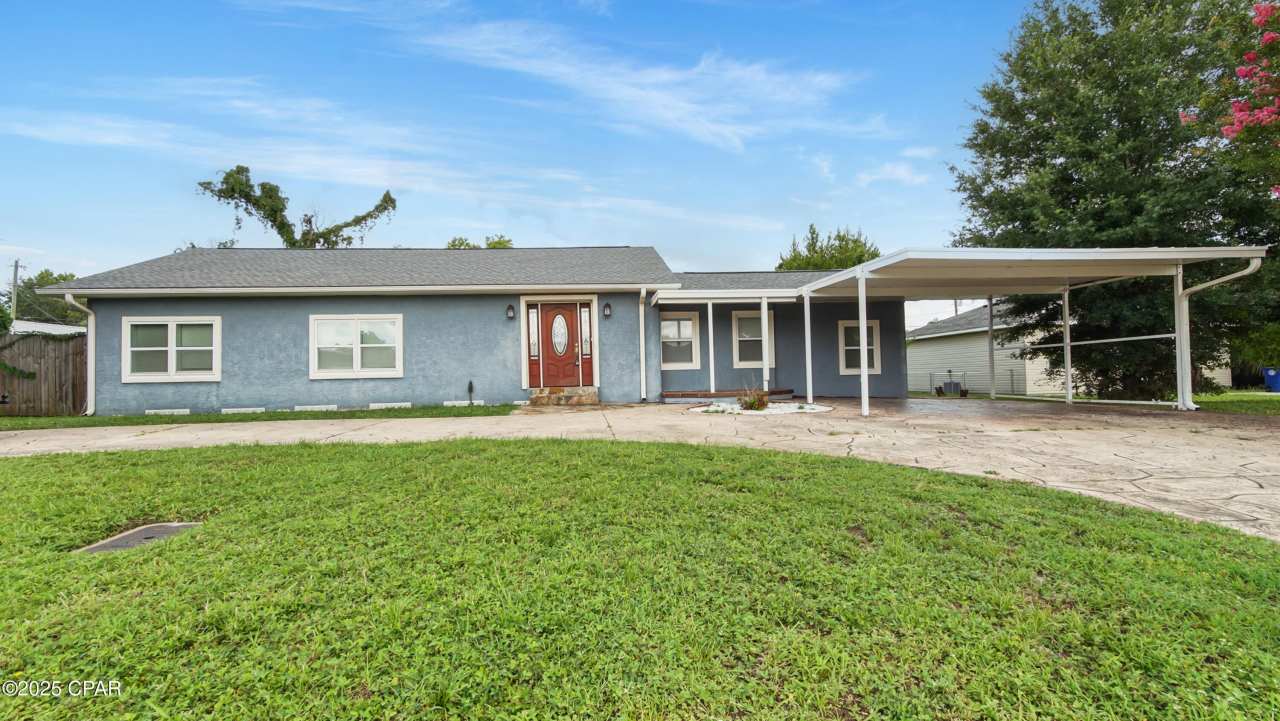 205 N Macarthur Avenue