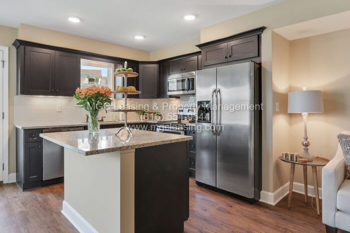 9326 North Main Street