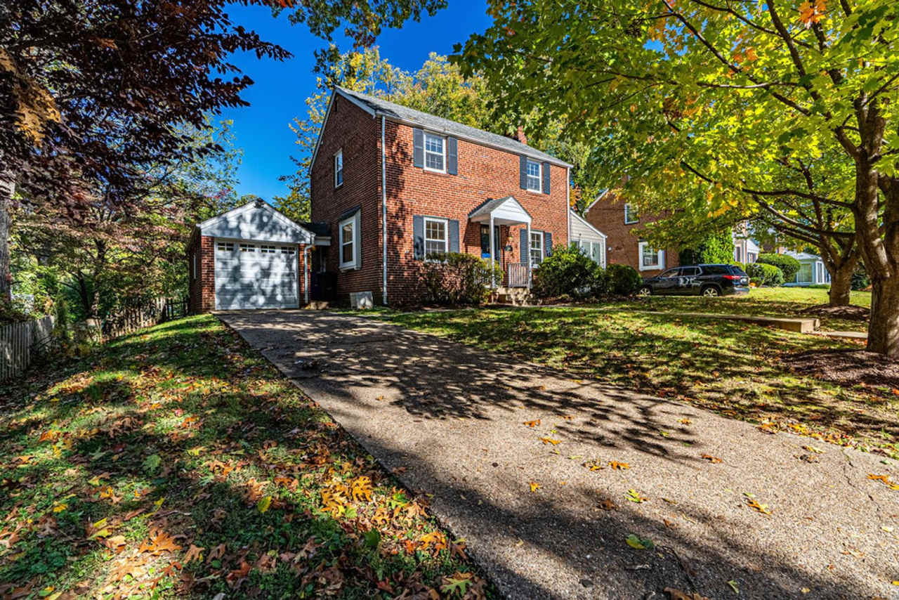 Charming 3 Bedroom Colonial Home in Bethesda