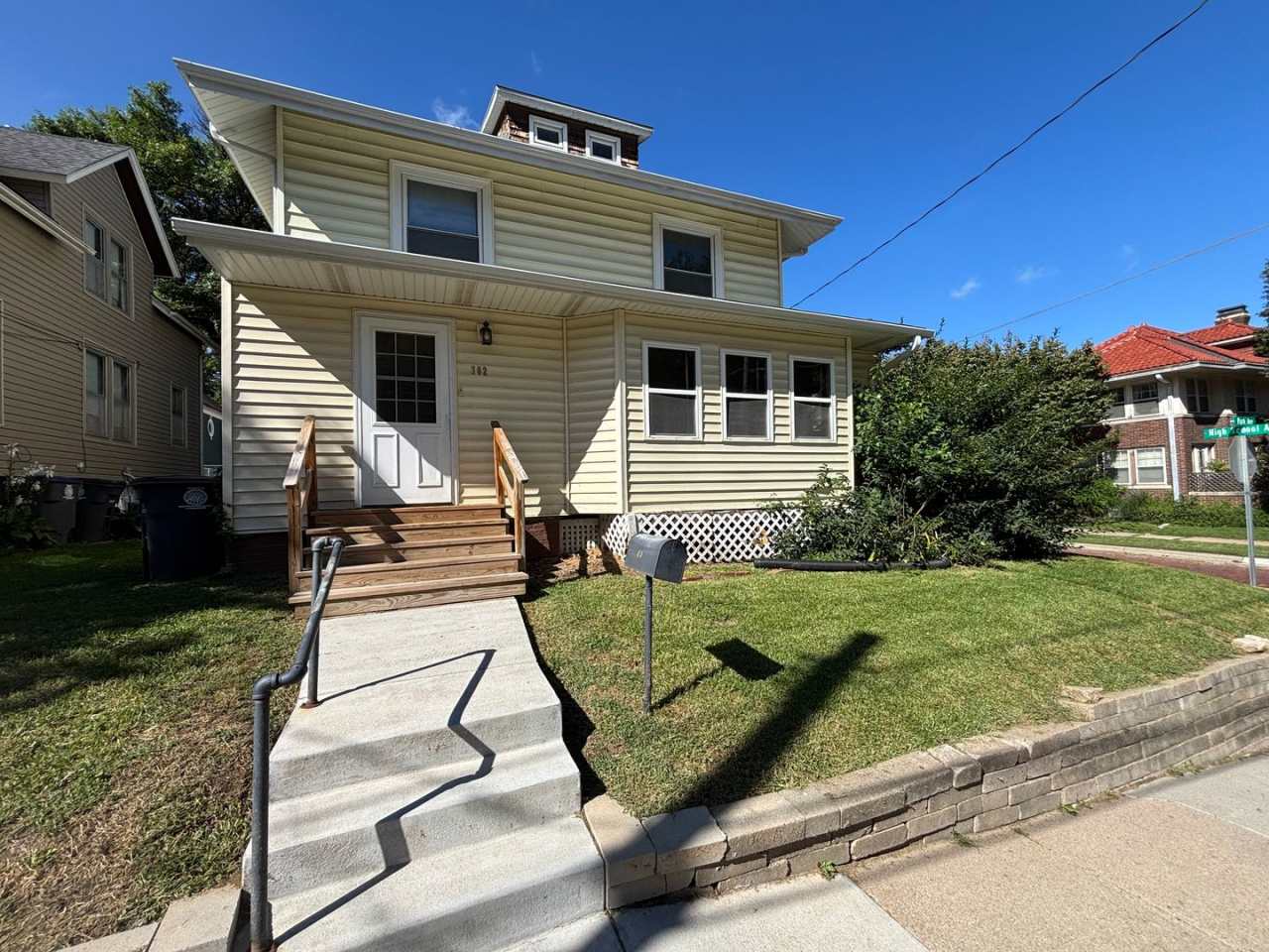 Newly Renovated 3 Bedroom on Park Avenue