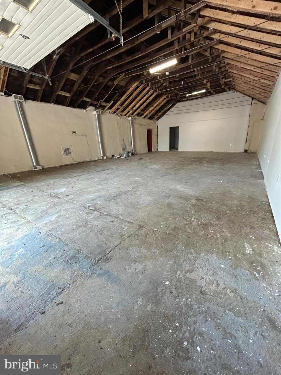 2305 MCELDERRY Street