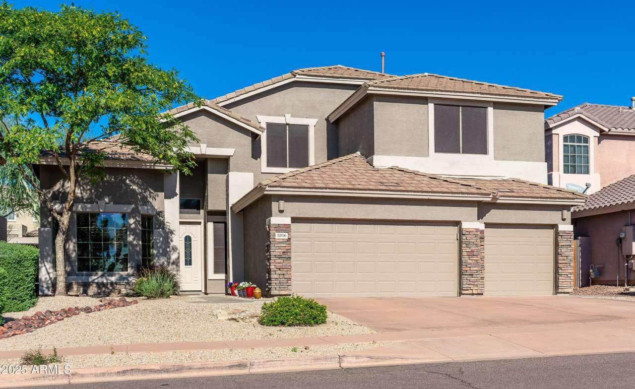 3206 W ESPARTERO Way